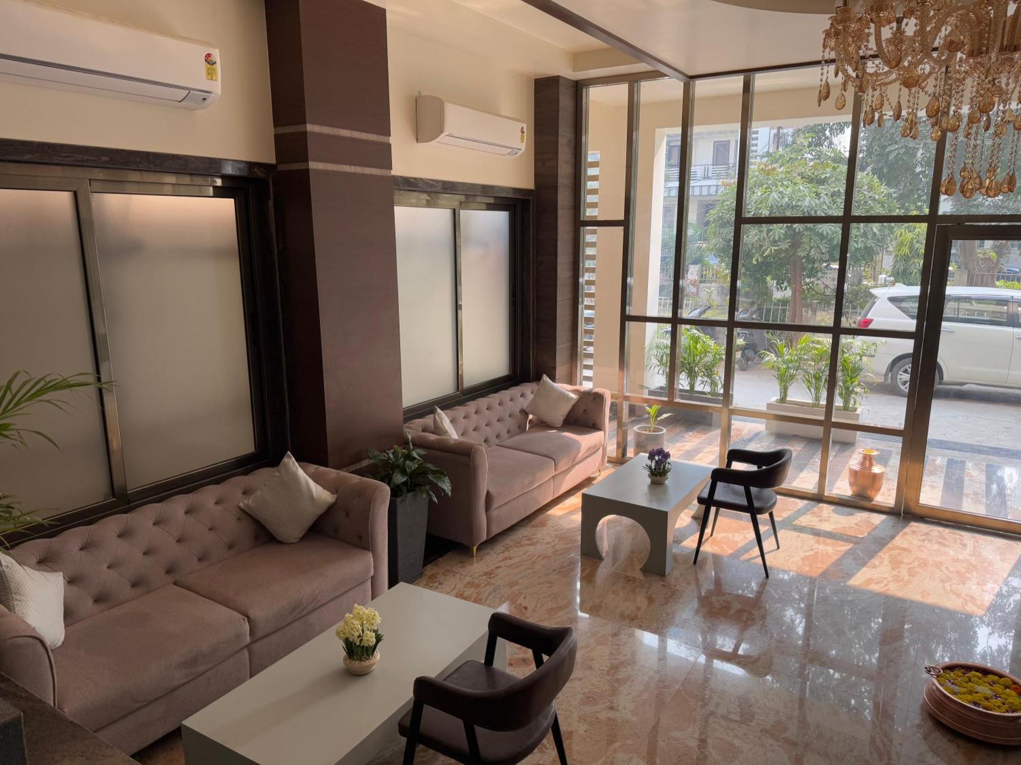 Hotel Coco Varanasi